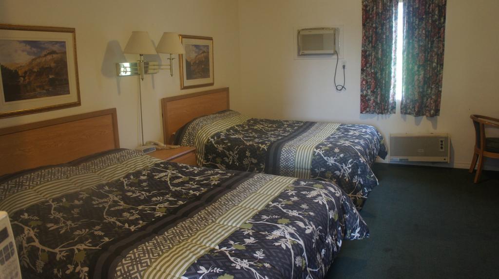 Welcome Traveller Motel Kingston Room photo